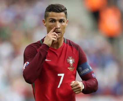 JIU YOU GAME-中国足球俱乐部为球员定制生活规律指导方案，我国足球俱乐部的基本模式